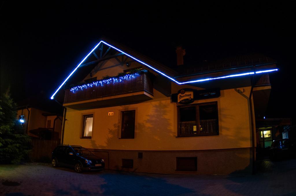 Veľký Slavkov Penzion Vila Petra Bed&Breakfast المظهر الخارجي الصورة