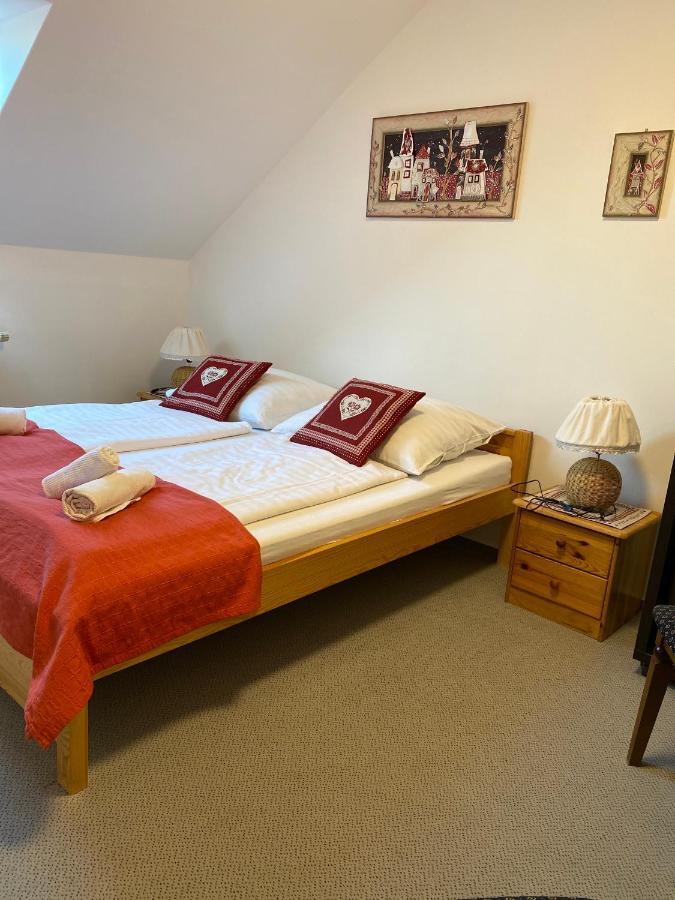 Veľký Slavkov Penzion Vila Petra Bed&Breakfast المظهر الخارجي الصورة